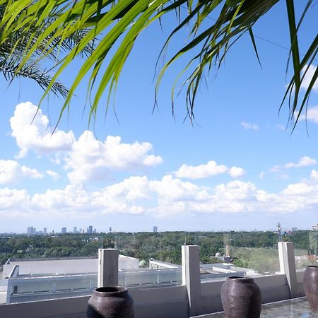 The Grantage Hotel & Sky Lounge Serpong Eksteriør billede